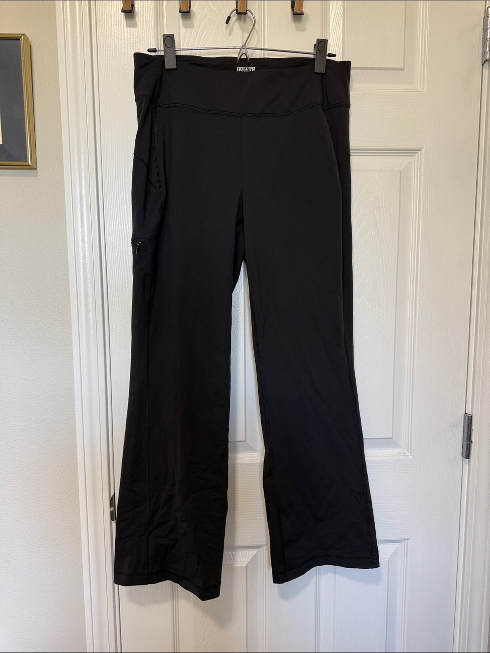 Duluth trading company black Noga bootcut pants Sz M x 29